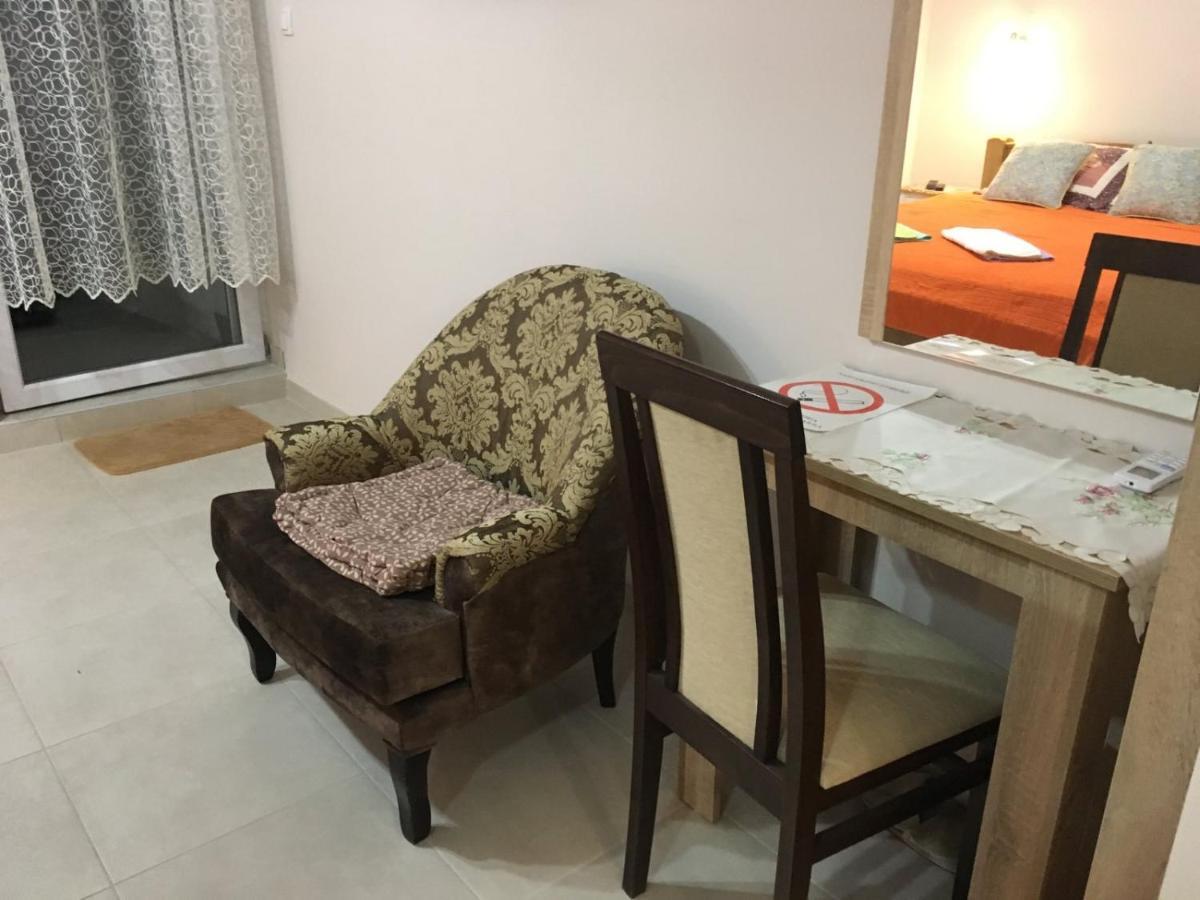 Apartment Vistanova Vrdnik Eksteriør billede